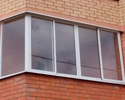 foto-alyuminievykh-balkonnykh-ram-3